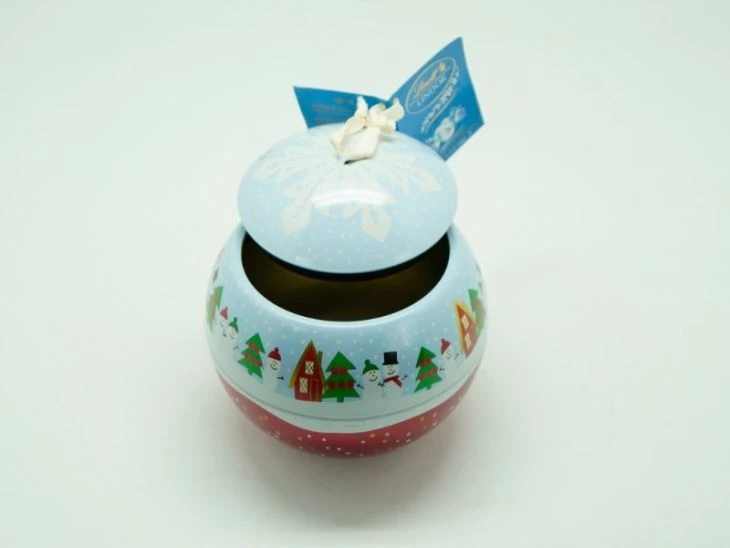 Round Ball Tin With Silk Strap